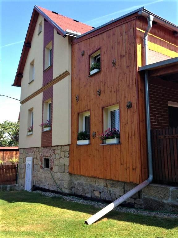 Villa Ubytovani U Rybnicka à Arnoltice u Decina Extérieur photo